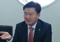 민경욱 전 의원, 부정선거 강연 도중 뇌출혈로 쓰러져…현재 '의식불명'