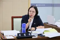 최정희 연수구의원 “전문인력 3명 왜 필요한가”…연수구청장 “대외협력 위해 5급 필요”