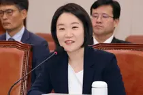 이소영, 의원 권한으로 얻은 공기업 정보 넘겼다… '청부 입법' 논란