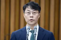 이재명 대통령, 김성수 대법관 임명안 재가… 찬성 227표 뚫고 6년 임기 시작