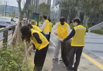 검단신도시 4만4000세대 입주…iH, 생활공간 쓰레기·불법 홍보물 정비
