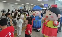 인천항 크루즈 관광객 안내 확대…개별관광객에 교통·쇼핑·체험 정보 제공