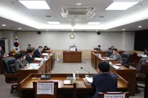 연평항로 오전 출항·대형 여객선 요구…옹진군 “중장기 검토”