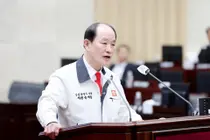 윤재상 인천시의회 부의장, 강화 새우젓 축제 찾아 상인·어민 격려