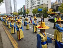 부평취타대, 미추홀구 ‘2026 원도사제’ 행렬 선두서 전통 군악 선보여