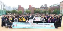 인천 학생·학부모·교직원 180명, 미추홀구서 연탄 배달 봉사