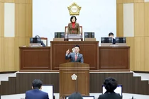 The Transformation of the ‘Stinking River’… Councillor Han Seong-min of Yeonsu-gu Celebrates the Improvement of Seunggi Stream to Grade 1 Water Quality After Two Years