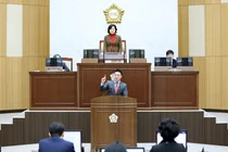 ‘惡臭河川’的反轉… 韓成敏 連鎖區議員，勝基川 兩年來水質一級脫胎換骨祝賀
