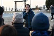 ユ・ジョンボク仁川市長、文学山に登り「馬不停蹄」を再確認…「民選8期の成果完成の年」
