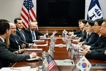 Minister of Industry Kim Jeong-kwan: 