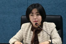 Park Soo-yeon, Member of the Michuhol District Council, 