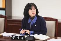 정예지 부평구의원 “굴포천 은하수길, 과도한 레이저 조명에 주민들은 ‘눈살’”