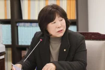 Hong Soon-ok, Bupyeong District Councillor: “The Completed Gulpo Stream, Stone Bridge Flooded and Algal Blooms Occurred… Urgent Management Needed”