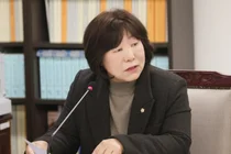Hong Soon-ok, Bupyeong District Councillor: “The Completed Gulpo Stream, Stone Bridge Flooded and Algal Blooms Occurred… Urgent Management Needed”