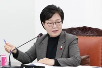“영하 12도 한파에 전기 없는 온열의자”… 윤영희 금천구의원, ‘전시행정’ 질타