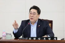 금천구 ‘혐오 현수막 규제’ 조례안, 선거 앞두고 여야 ‘충돌’