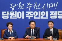 민주당, 조국혁신당과 ‘지선 전 통합’ 중단… 정청래 “당 안팎 우려 무겁게 받아들여”