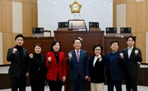 [포토] '생생톡톡! 애인소통' 유정복 인천시장, 2026 연수구 연두방문