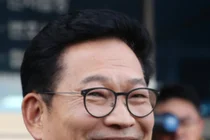 [정치이슈] '돈봉투 의혹' 송영길 소나무당 대표, 무죄 '위법증거수집 배제 원칙' 무죄 소나무당 해산, 민주당 복당 선언