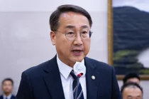 ‘셀프 추천’ 논란 김인호 산림청장, 음주운전 사고로 전격 면직