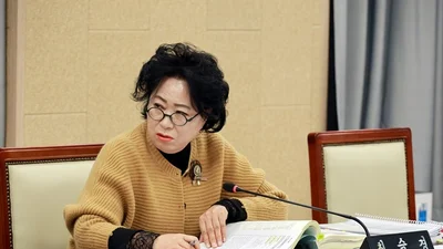 崔淑京议员：“延寿区数据平台，必须脱离展示行政，包含‘居民贴近信息’”