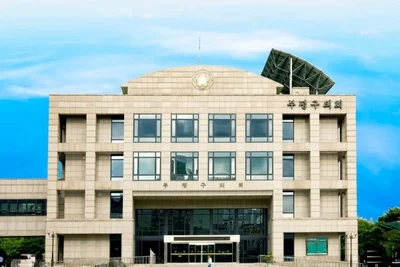 [独家] 富平区议会伦理特委会将于20日召开，讨论对‘前配偶特权疑云’的许正美议员的处分