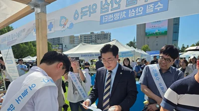 인천시청 애뜰광장에 등장한 '인천하늘수 카페'… 깨끗한 수돗물 신뢰도 제고 나섰다