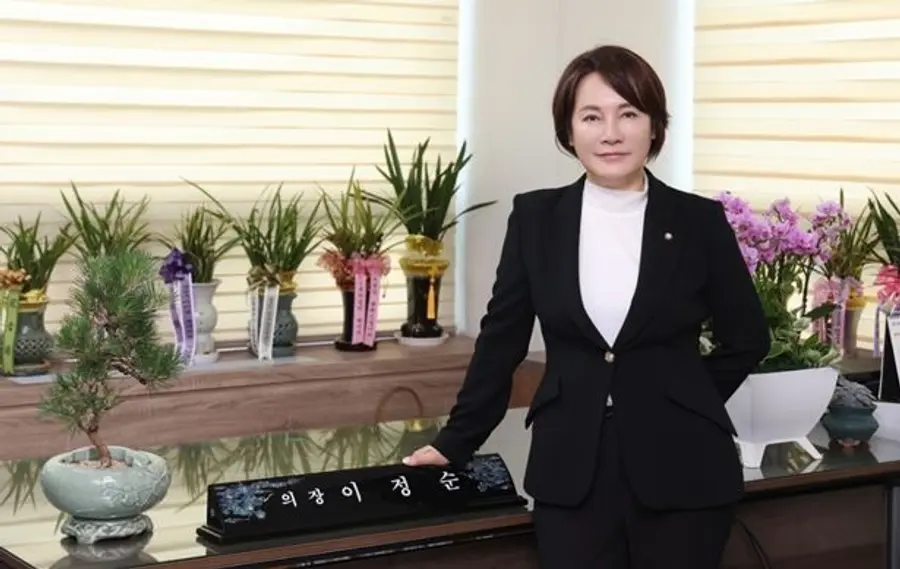 イ・ジョンスン南洞区議会議長