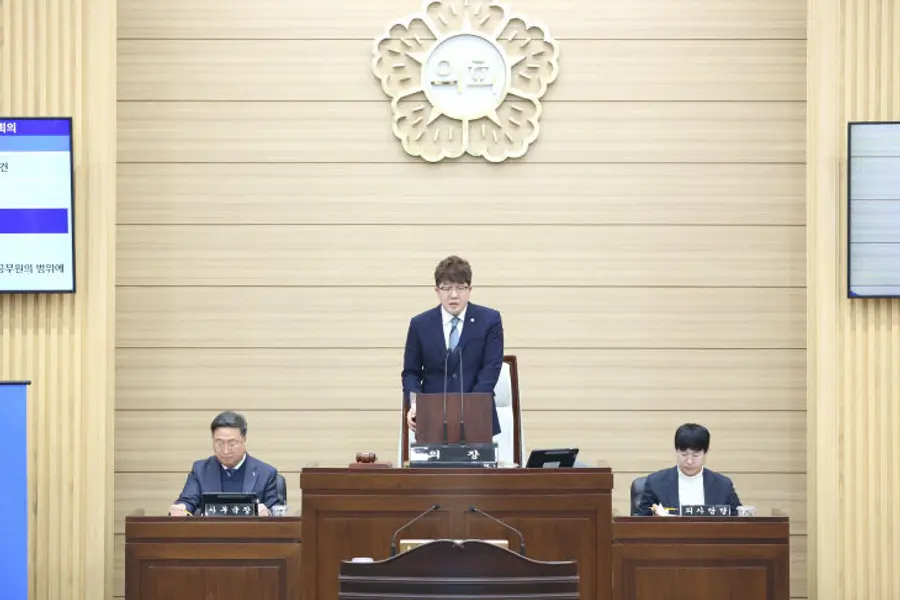 Song Seung-hwan, Chair of Incheon Seo-gu Council, presiding over the meeting (Provided by Incheon Seo-gu Council)
