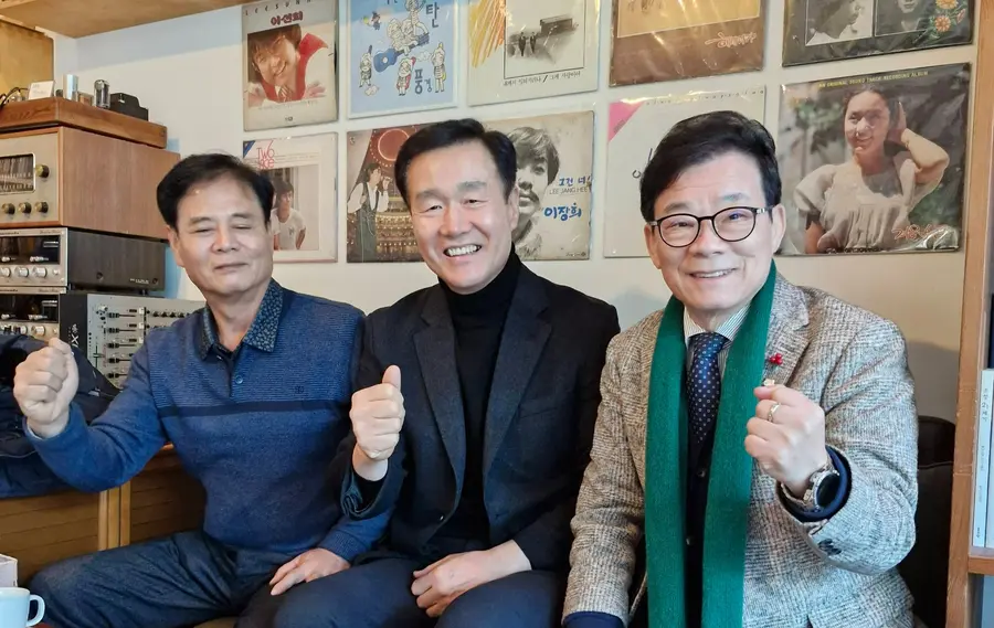 좌측부터 김준식 전 인천시의원, 정지열 전 연수구의회 의장, 김국환 연수구의원