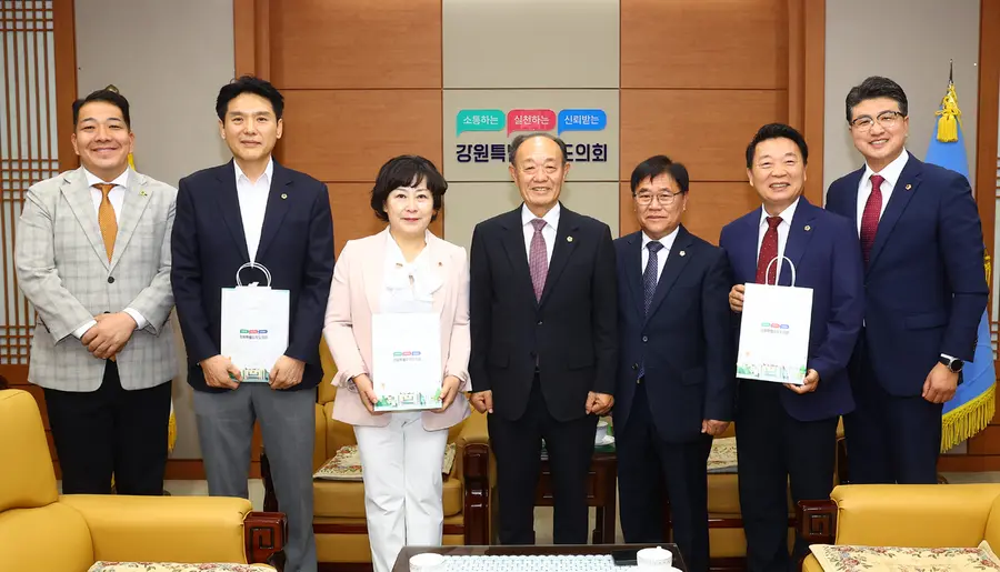 강원·서울·경기·충북 광역의회 국민의힘 교섭단체 대표단