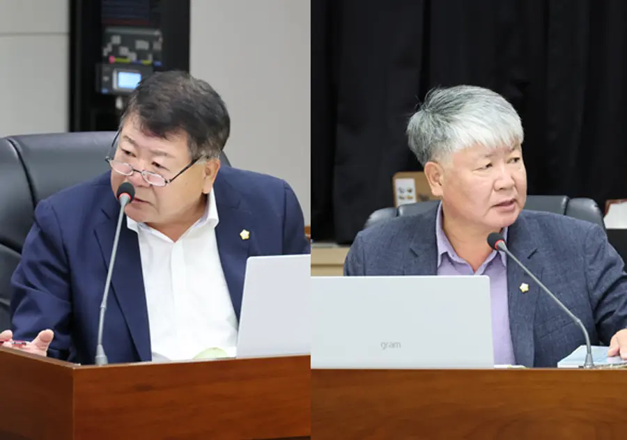 왼쪽부터 김영진, 홍남곤 옹진군의원