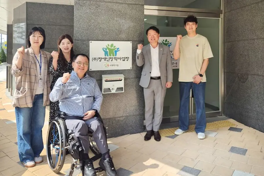 김남원 검단구의장, 장애인장학사업장 방문