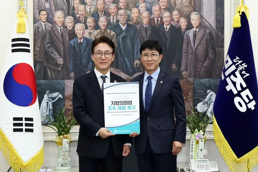 박종혁 인천시의장, 김민석 민주당 대표 만나 지방의회법 조속 제정 촉구