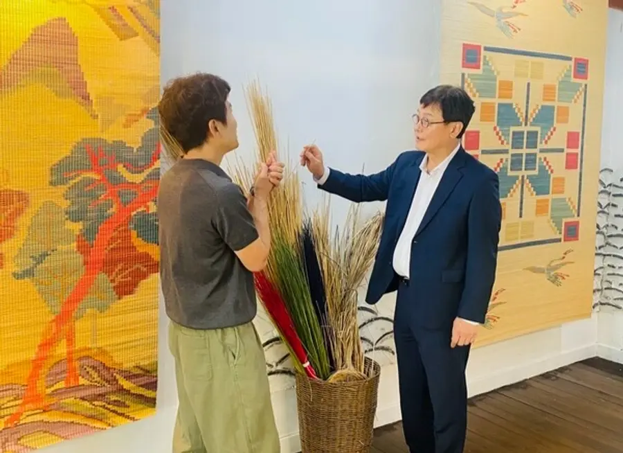 인천지방조달청, 강화 화문석 전통공예업체 현장 방문