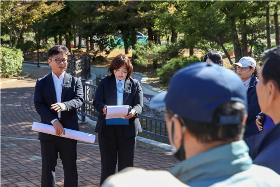 왼쪽부터 김광훈 인천시의원, 최은주 영종구의원